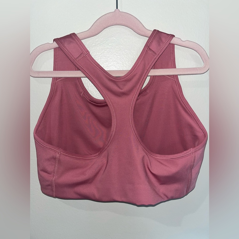 Nike sports bra - Picture 2 of 3